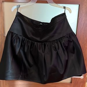 Zara satin puffed mini skirt size XL
